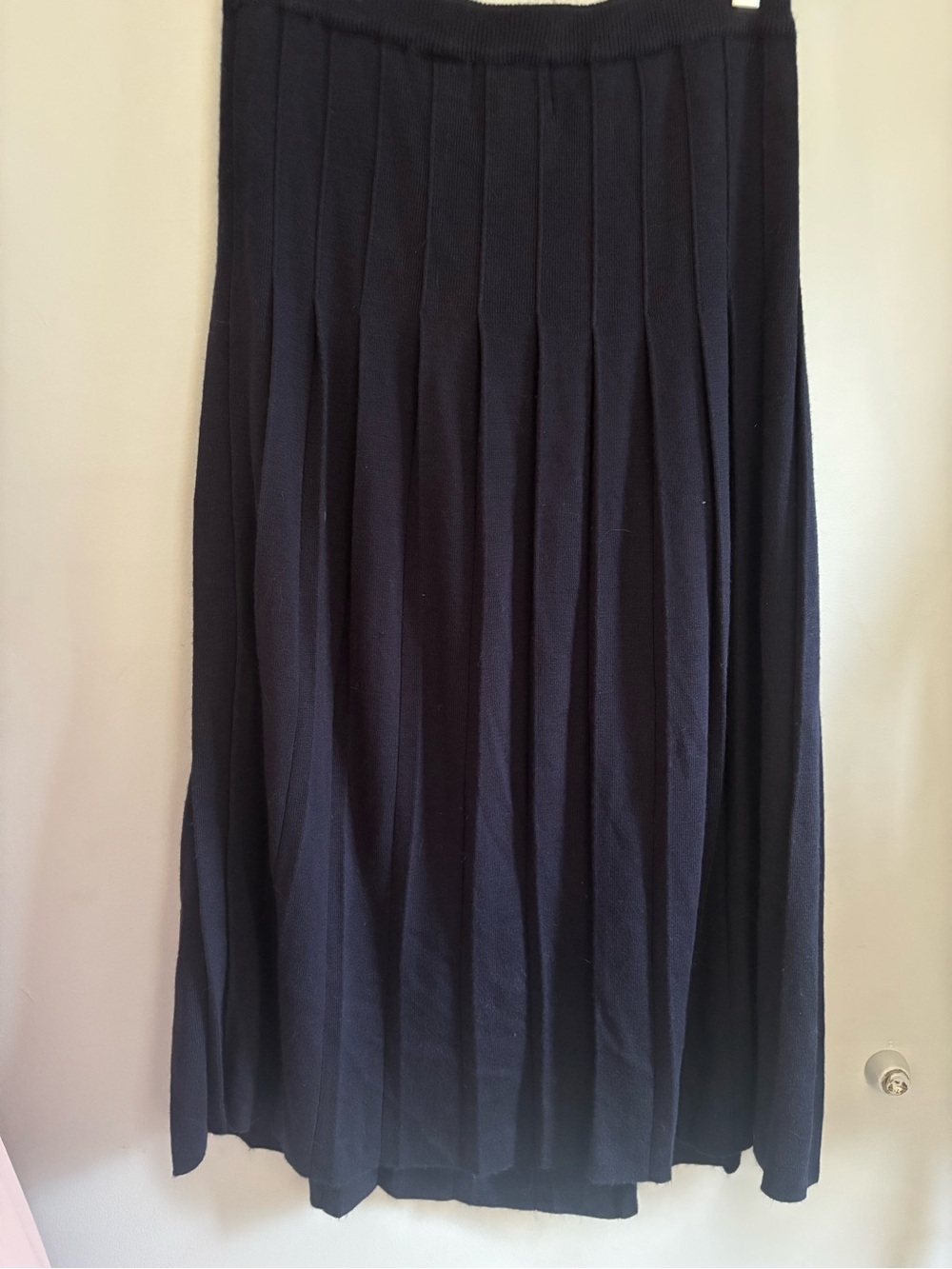 Pleated A-Line Midi Skirt in Navy
